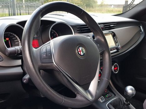 Alfa Romeo Giulietta - 1.4 Turbo Distinctive Navigatie - 1