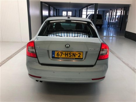 Skoda Octavia - 1.4 TSI Elegance Climate/NweApk/NweDistributie - 1