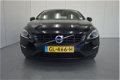 Volvo V60 - 2.0 D3 Kinetic Business / Automaat / Navi / Clima / Xenon - 1 - Thumbnail