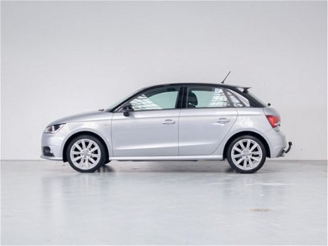 Audi A1 Sportback - 1.0 TFSI ADRENALIN , S-line exterieur, Navi, Airco, Trekhaak - 1