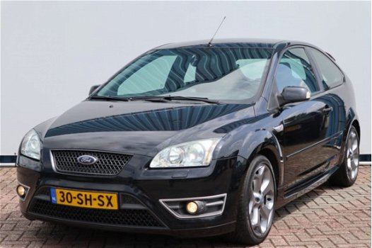 Ford Focus - ST 2.5-20V TURBO 226pk 6bak, Xenon, 18