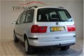 Seat Alhambra - 2.8 V6 Signo 2000/ NAP/ PDC/ Trekhaak/ Cruise/ Clima/ 6bak/ Elek ramen + Spiegels/ O - 1 - Thumbnail