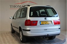 Seat Alhambra - 2.8 V6 Signo 2000/ NAP/ PDC/ Trekhaak/ Cruise/ Clima/ 6bak/ Elek ramen + Spiegels/ O