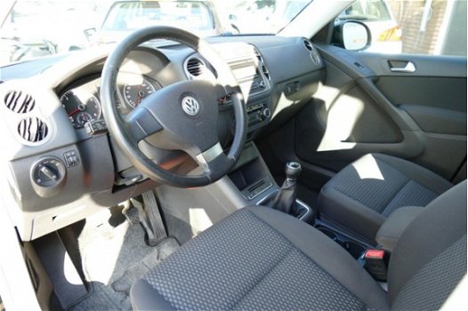 Volkswagen Tiguan - 1.4 TSI Comfort&Design - 1