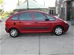 Citroën Xsara Picasso - 1.8i-16V Différence 2 - 1 - Thumbnail