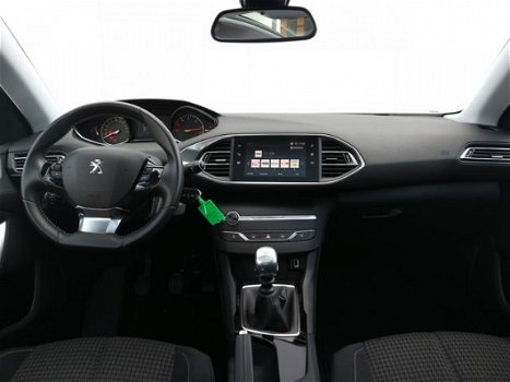 Peugeot 308 - 1.6 HDi 120 pk Blue Lease Executive Panoramadak / Navigatie / Parkeerhulp - 1