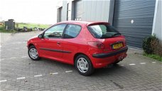 Peugeot 206 - 1.4 HDi XR KOOPJE nette 206 diesel met nieuwe apk. 65 euro wegenbelasting