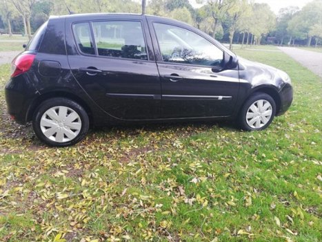 Renault Clio - 1.2 Special Line - 1