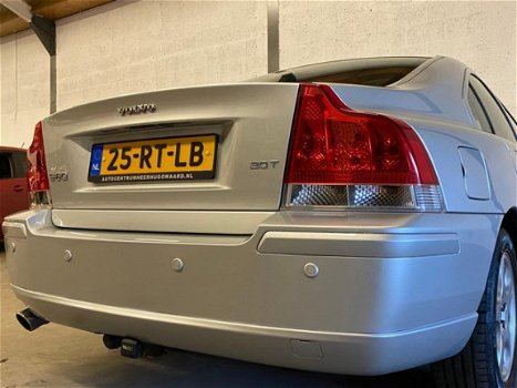 Volvo S60 - 2.0T Summum AUT, Leder, Navi, Dealer Onderhouden - 1