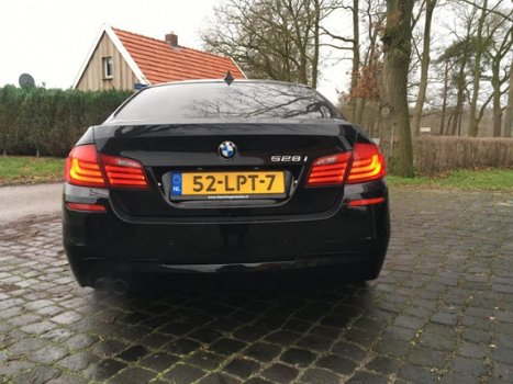 BMW 5-serie - 528i High Executive M pakket, dealer onderhouden - 1