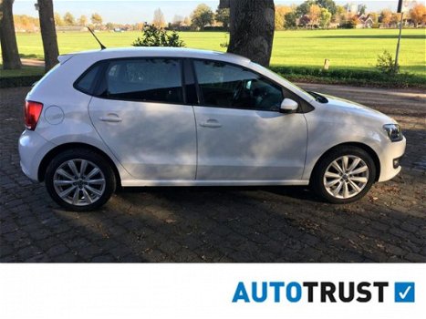 Volkswagen Polo - 1.4-16V Comfortline incl. Navigatie, bluetooth en dealer onderhouden - 1