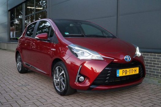 Toyota Yaris - 1.5 Hybrid Premium l Navigatie | Panoramadak - 1