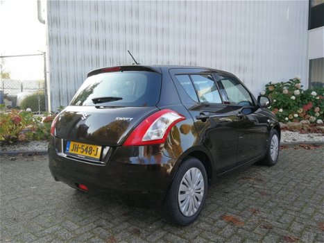 Suzuki Swift - 1.2 VVT 90pk 5D Comfort | Airco | Stoelverwarming - 1