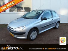 Peugeot 206 - 1.4 XR Str.bekr. UNIEK zeer lage km stand (NAP)