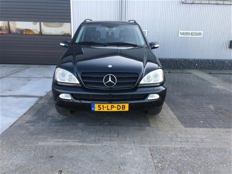 Mercedes-Benz M-klasse - 350 Inspiration Youngtimer - 1