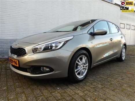 Kia Cee'd - 1.4 CVVT 100pk 5-drs. o.a. LMV, AIRCO - 1