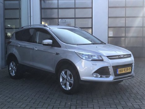 Ford Kuga - 1.5 EcoBoost 150 PK Trend Edition | Navigatie | Bluetooth | Voorruit en voorstoelen verw - 1