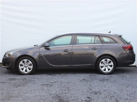 Opel Insignia Sports Tourer - 1.6 T. 170 PK AUTOMAAT Navigatie / Trekhaak / ECC / Winterpakket / Par - 1