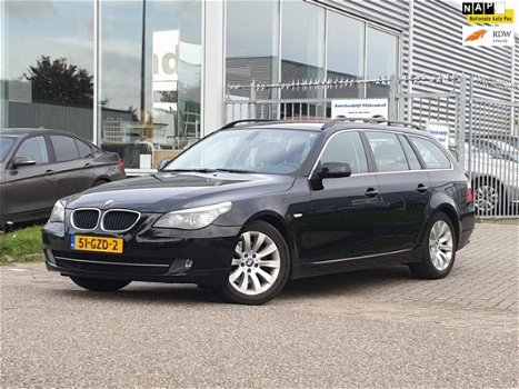 BMW 5-serie Touring - 520d Corporate Lease Business Line LEER/NAVI/AIRCO/ELEK. VOL OPTIES - 1