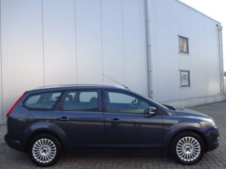 Ford Focus Wagon - 1.8 126pk Limited Navigatie Clima Cruise Parksens - 1