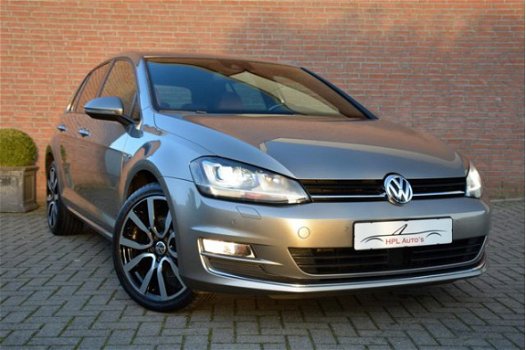 Volkswagen Golf - 1.4 TSI 125pk Edition 40 Highline * Bi Xenon * LED * Half leer * Navi * Camera * A - 1