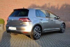 Volkswagen Golf - 1.4 TSI 125pk Edition 40 Highline * Bi Xenon * LED * Half leer * Navi * Camera * A