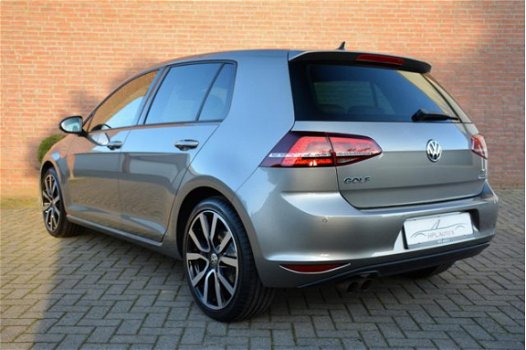 Volkswagen Golf - 1.4 TSI 125pk Edition 40 Highline * Bi Xenon * LED * Half leer * Navi * Camera * A - 1