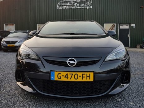 Opel Astra GTC - 2.0 Turbo OPC - 1