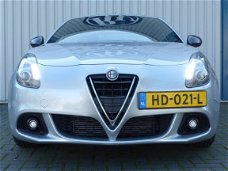 Alfa Romeo Giulietta - 1.6 JTDm Sprint/Alcantara/Navi/Ecc/LED/ NL Auto/ 100% onderhouden