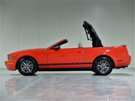 Ford Mustang - 4.0 V6 *Leder*Automaat*Airco*Cruisecontr - 1