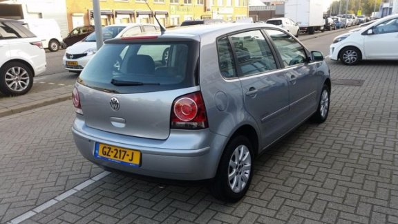 Volkswagen Polo - 1.2-12V Comfortline - 1