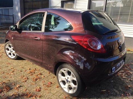 Ford Ka - 1.2 Titanium Zeer exclusive-panoramadak - 1