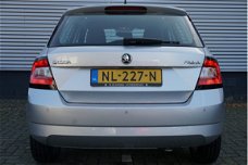 Skoda Fabia - 1.2TSI/111PK Ambition Business DSG · Navigatie · Front assist · Airco