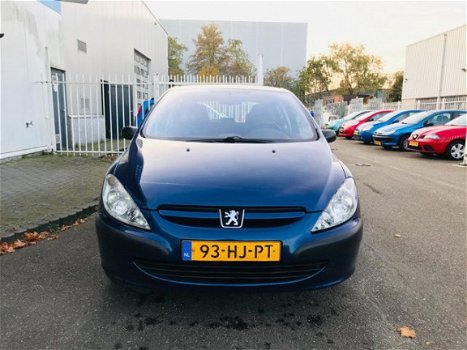 Peugeot 307 - 1.6-16V XR Automaat Bj 2001 KM 185000 NAP Nieuw APK - 1