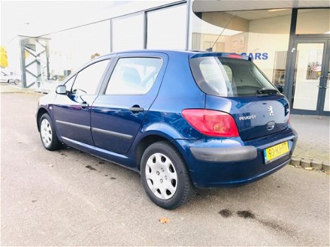 Peugeot 307 - 1.6-16V XR Automaat Bj 2001 KM 185000 NAP Nieuw APK - 1