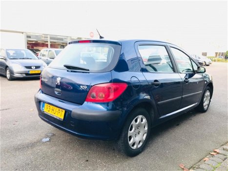 Peugeot 307 - 1.6-16V XR Automaat Bj 2001 KM 185000 NAP Nieuw APK - 1