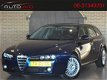 Alfa Romeo 159 Sportwagon - 1.9 JTD Distinctive ALLE FACTUREN CRUISE/KL.NAVI/TREKHAAK - 1 - Thumbnail