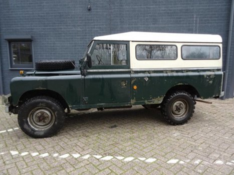 Land Rover 109 - Serie III - 1