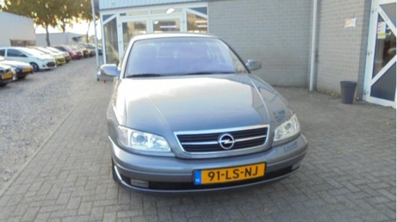 Opel Omega - 2.2i-16V Business Edition Zeer mooi - 1