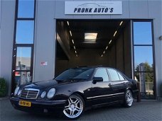 Mercedes-Benz E-klasse - 320 Avantgarde /BOSE/CRUISE/XENON//