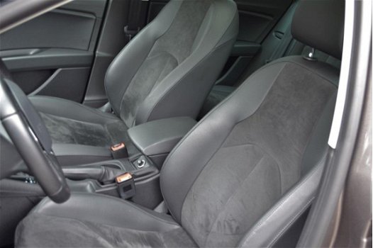 Seat Leon ST - 1.4 EcoTSI Style Connect 150pk DSG AUTOMAAT | PANORAMADAK | LEDER | NAVI | BTW | - 1