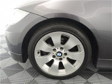 BMW 3-serie - 320i Dynamic Executive (m-sport)