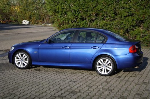 BMW 3-serie - 318i High Executive Slechts 159.000km - 1