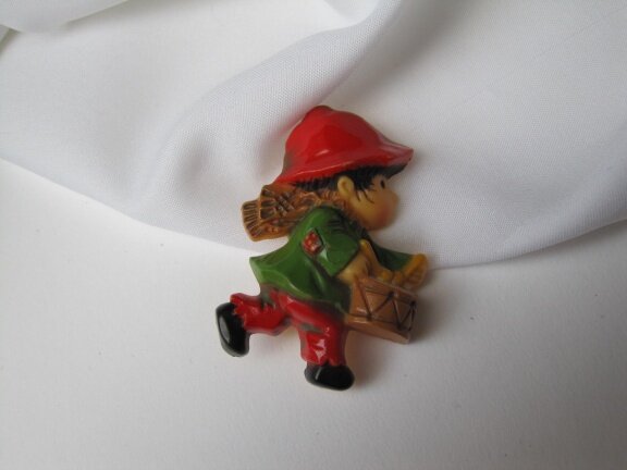 Broche Hallmark jongen met trommel 5.0x3.7 cm - Afbeelding 7