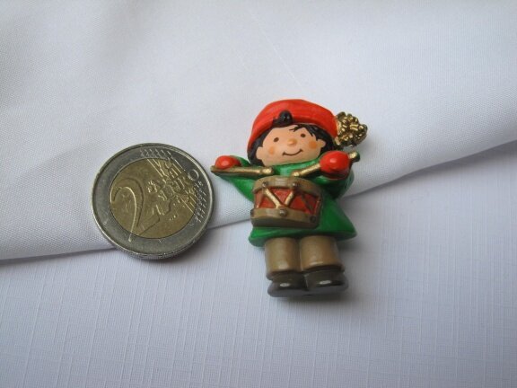 Broche Hallmark jongen met trommel 4.0x3.3 cm - Afbeelding 4