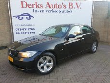 BMW 3-serie - 318d High Executive Navi Clima Lmv