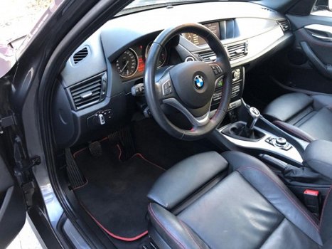 BMW X1 - 2.0d sDrive EfficientDynamics Upgrade Edition HIGH EXECUTIEVE LEER PANORAMA - 1