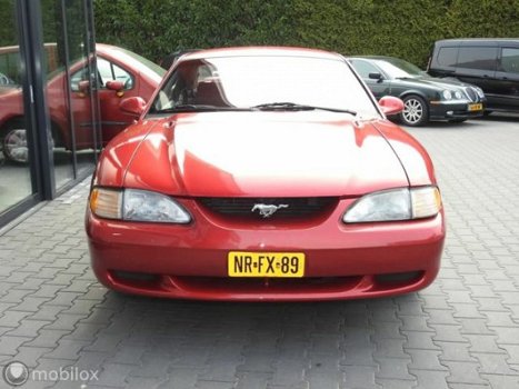 Ford Mustang - USA 3.8 Coupé - 1