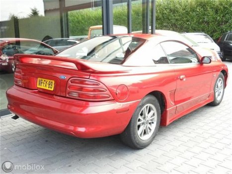 Ford Mustang - USA 3.8 Coupé - 1