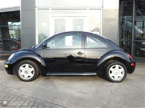 Volkswagen New Beetle - - 2.0 high - 1